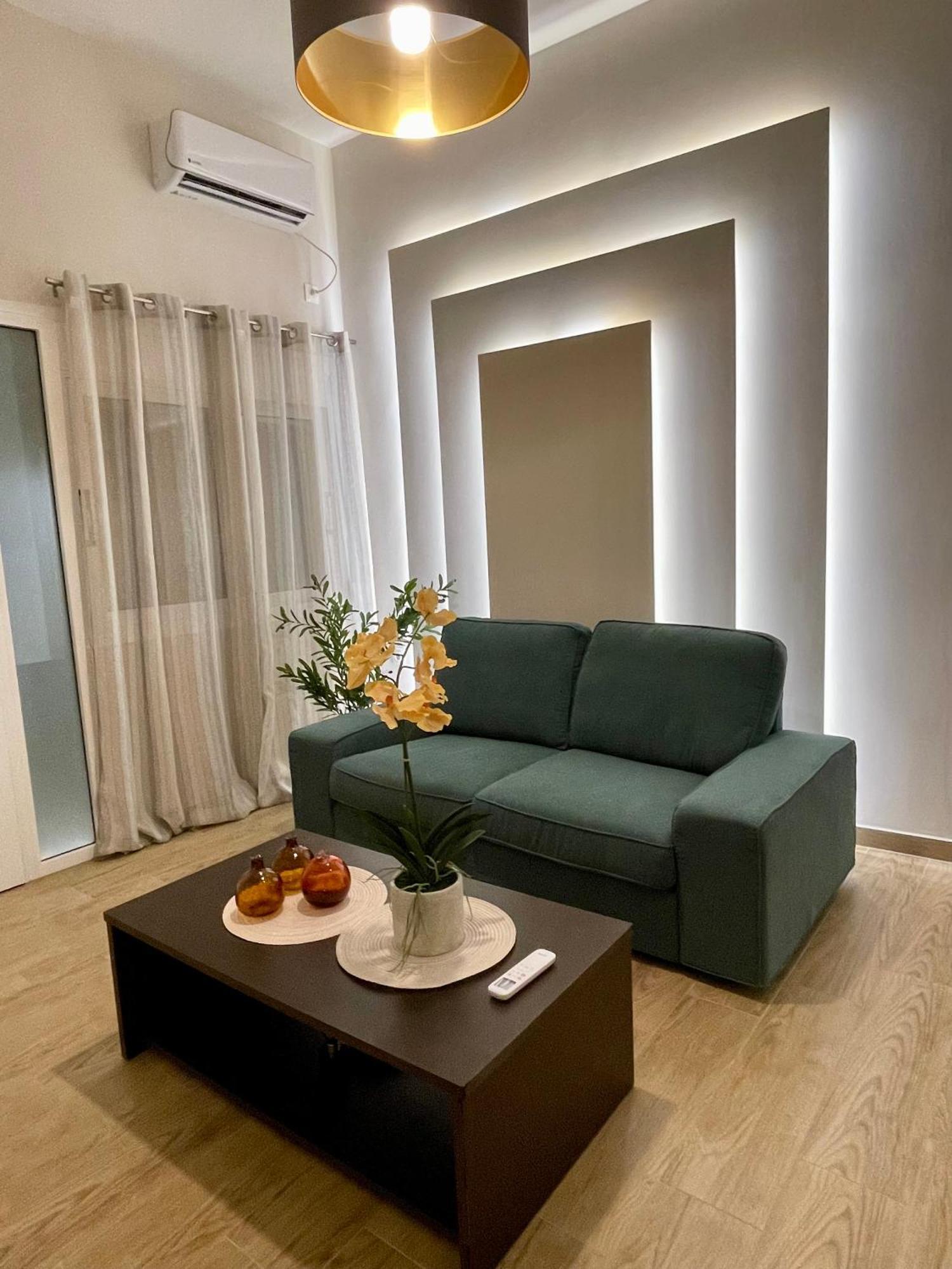Emerald Luxury Apartments - Ath Airport Спата Экстерьер фото